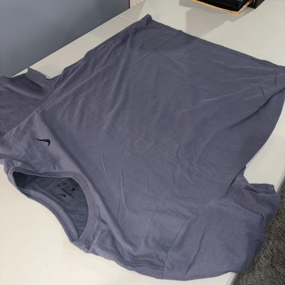 Nike Short Sleeve Dri Fit Shirt- 2XL Grey